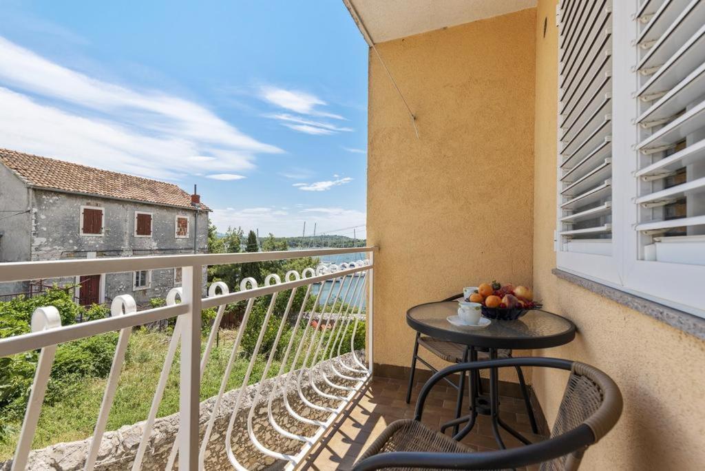 Apartments Tara, Šibenik - Mandalina Bagian luar foto